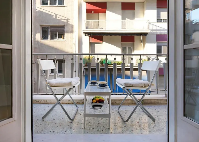 Gorgeous Center Apartment